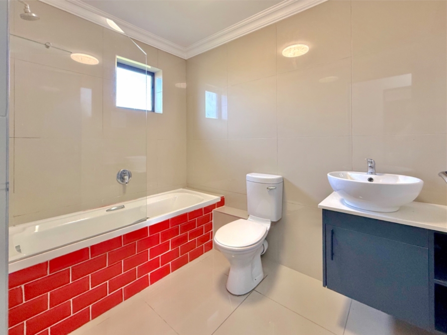 2 Bedroom Property for Sale in Parsonsvlei Eastern Cape